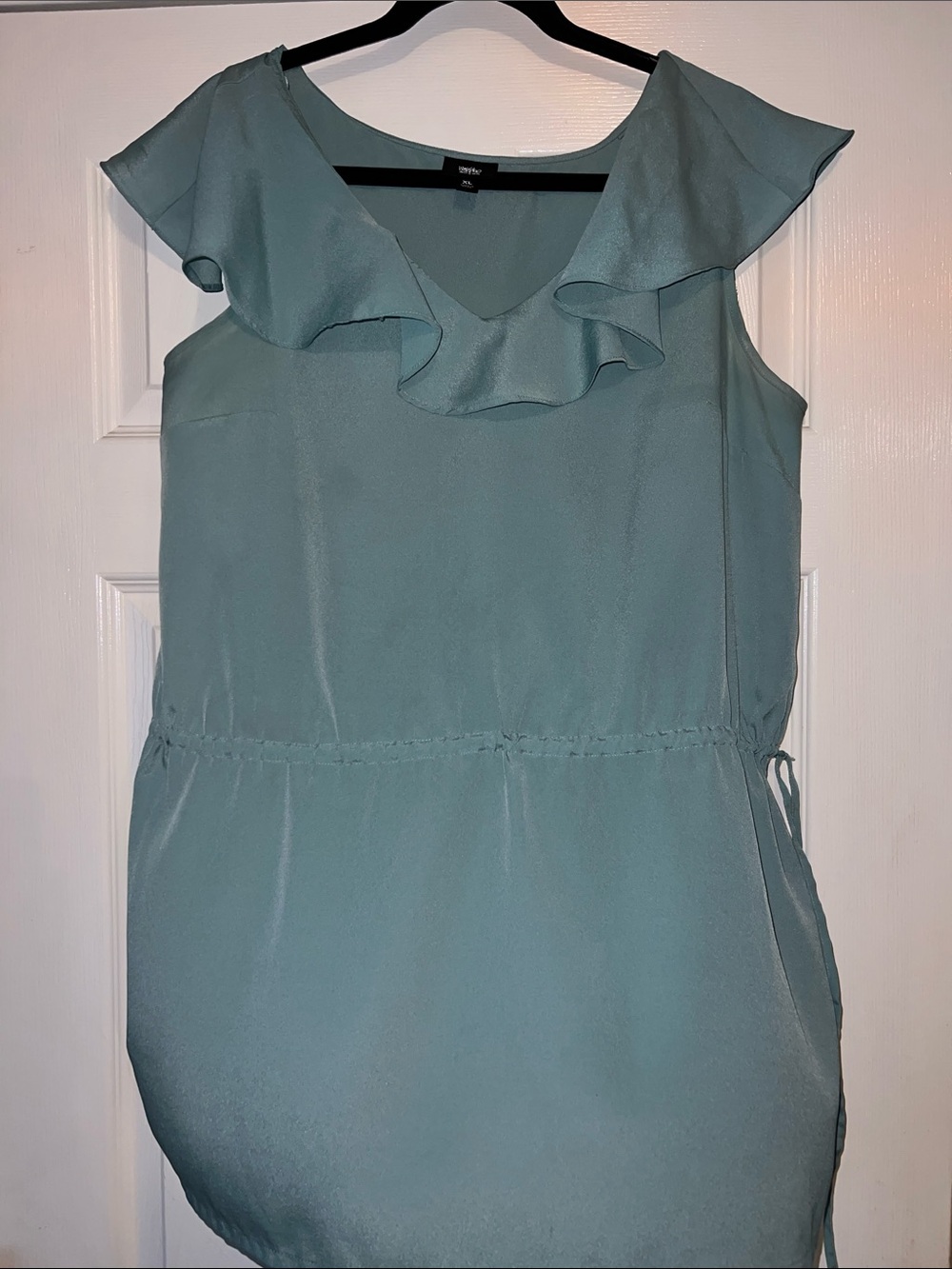 Mossimo V-Neck Sleeveless Camisole in Dusty Teal XL